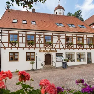 Отель Hotel-restaurant Straussen, Харбург