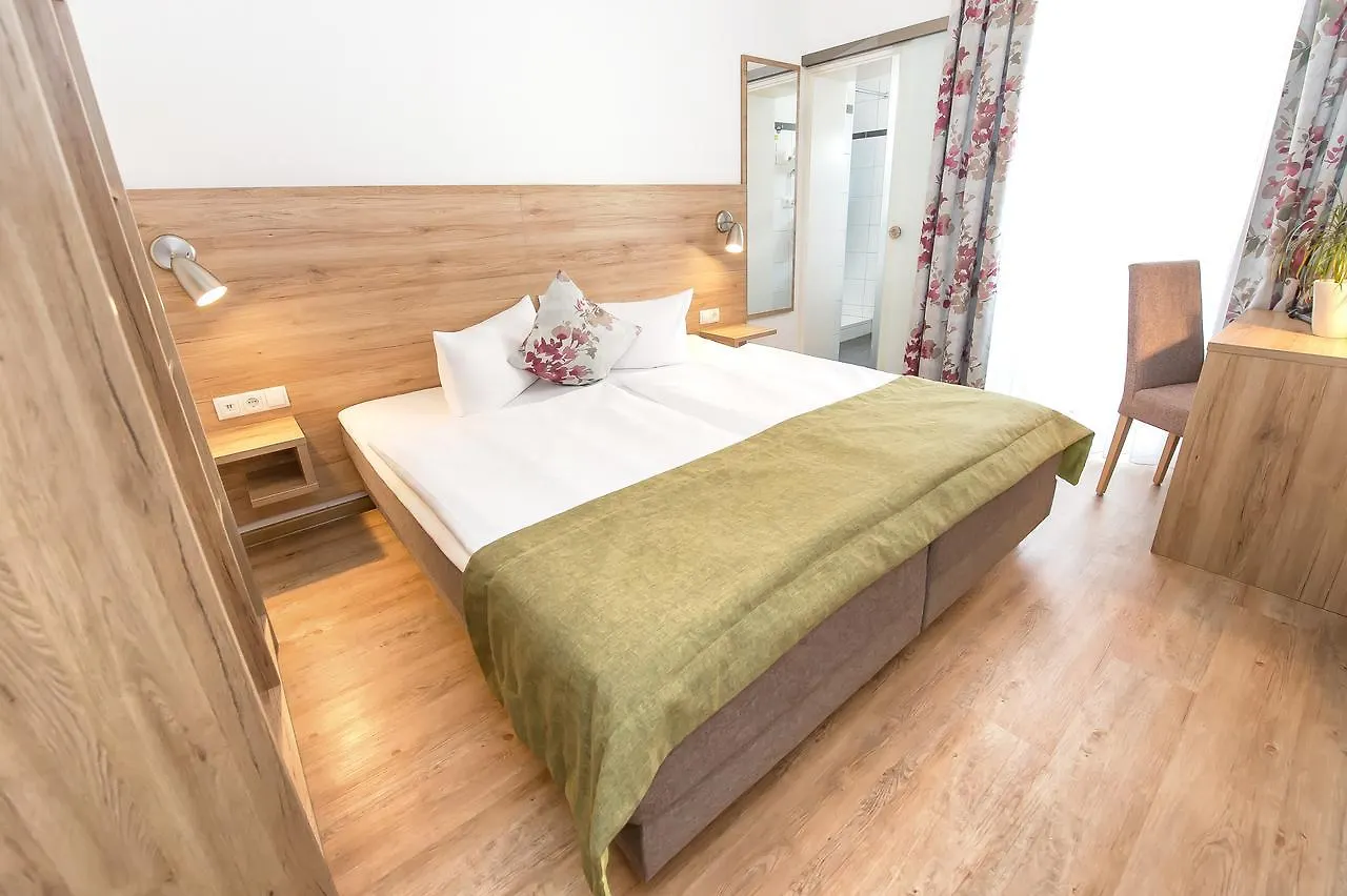 Hotel Andres Bamberg 2*,
